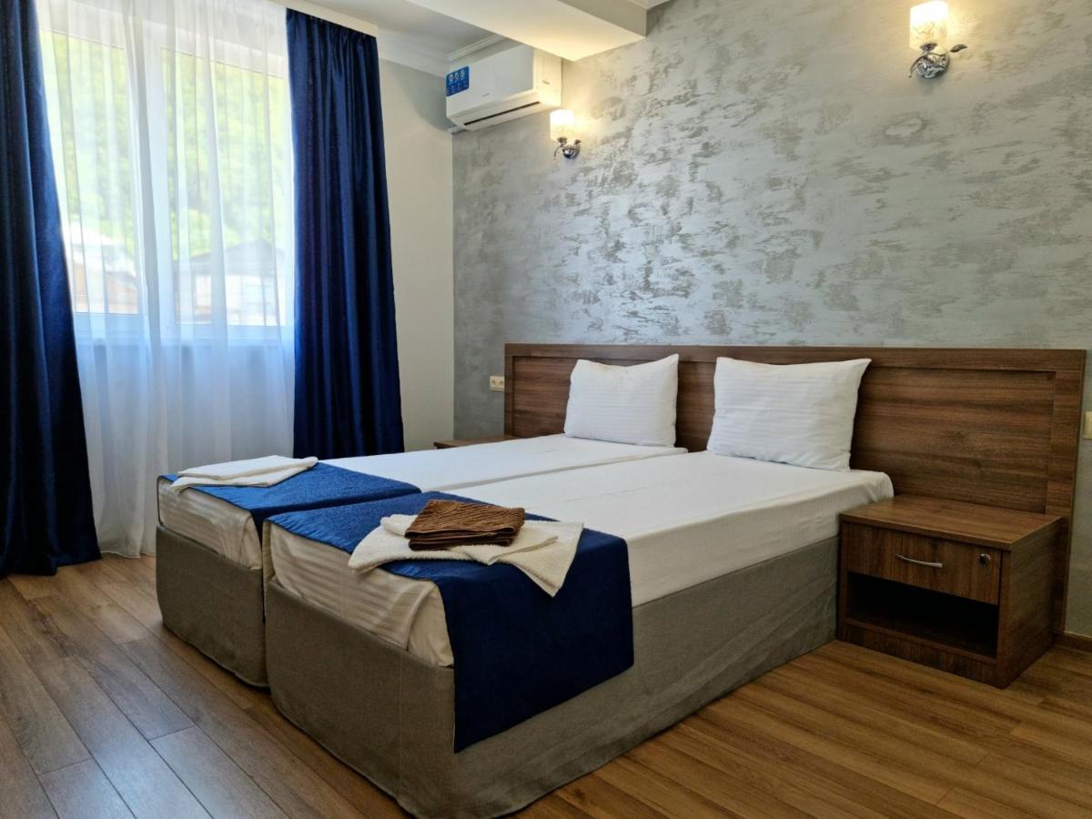Nobi Guest House Gagry Eksteriør bilde